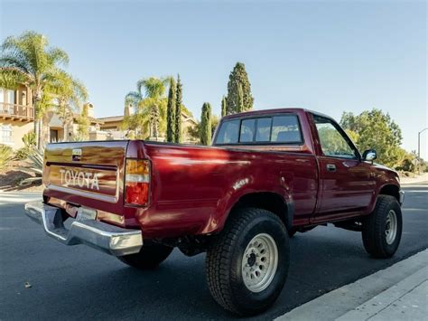 8,000 or trade for 4 door 4wd truck. . 1990 toyota pickup 22re